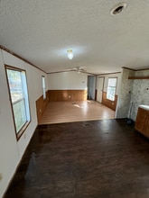 Building Photo - 408 Mooney St