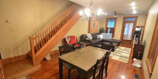 Living/Dining Room - 1217 Hunter Ave