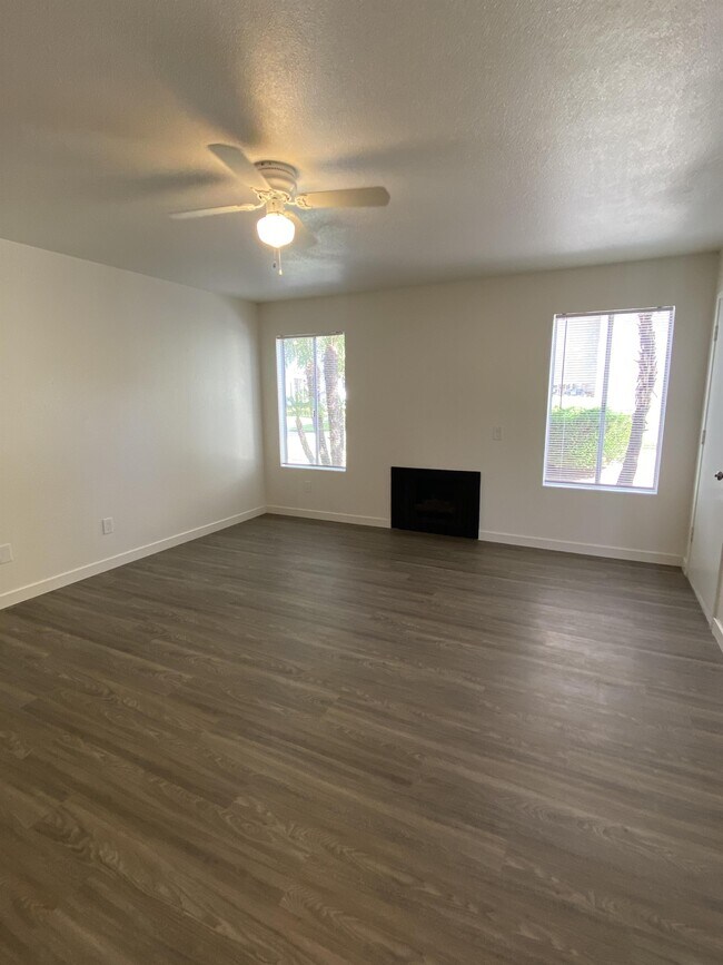 Foto del edificio - 3527 Roosevelt St