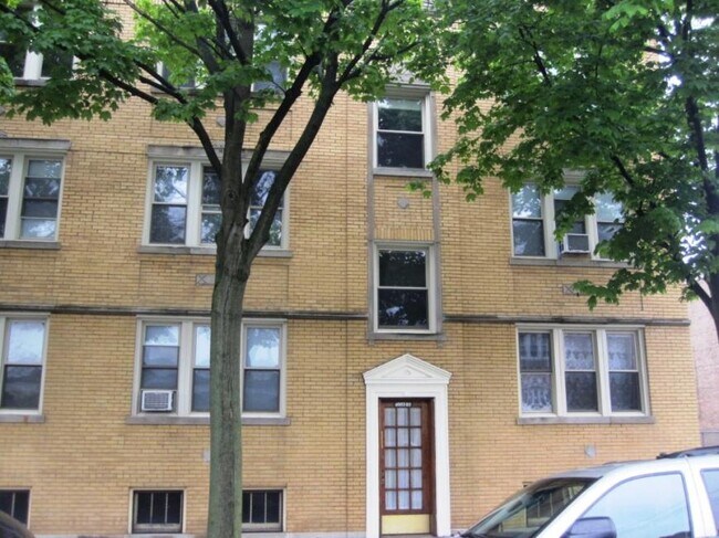 Foto del edificio - 1 bedroom in CHICAGO IL 60641