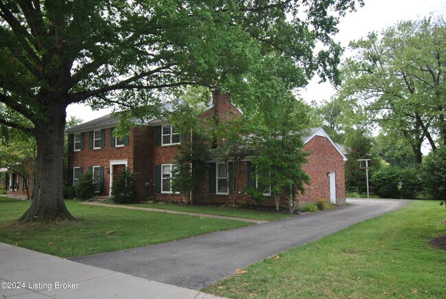 Foto del edificio - 10811 Tattenham Ln