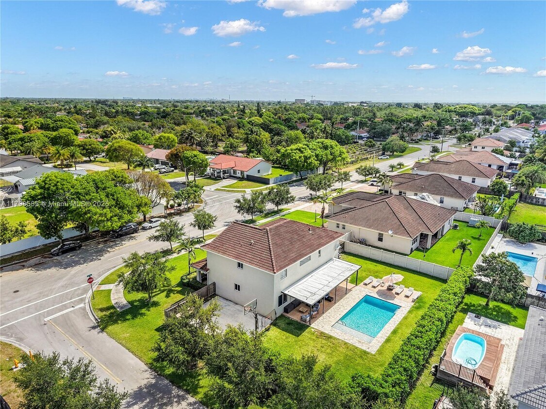 Foto principal - 12780 SW 224th St