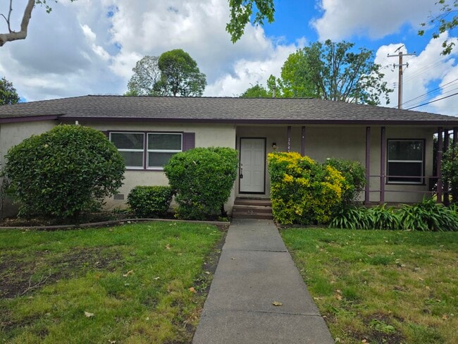 Foto del edificio - 1545 Brookside Dr