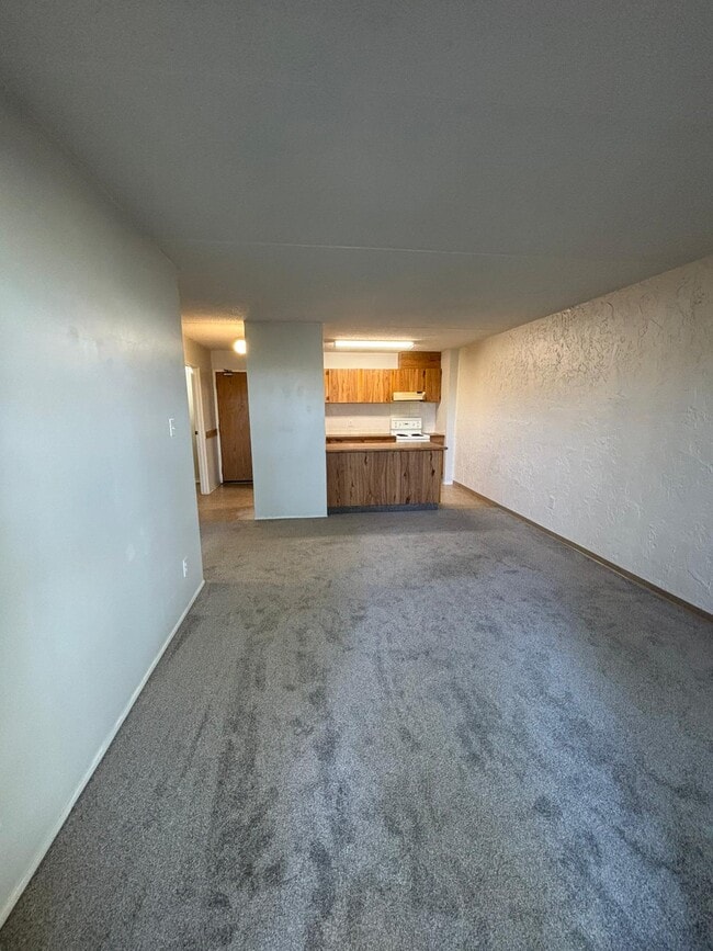 Building Photo - 7 Park Ln Dr