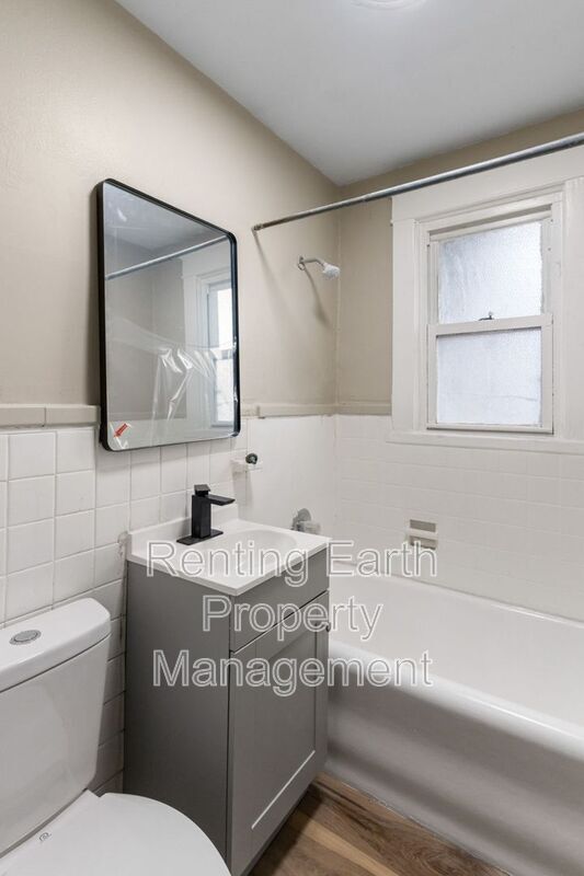 Foto del edificio - 8212 Toddy Ave