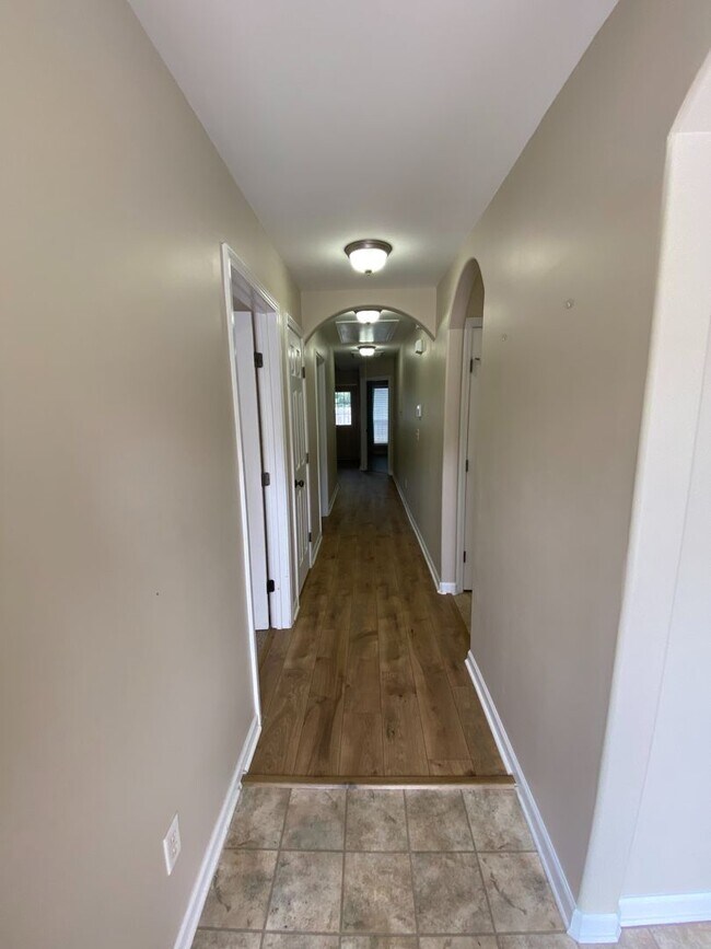 Foto del edificio - Cozy Home with Fenced-In Backyard for Rent in Bessemer! Available to View with 48 Hours Notice!