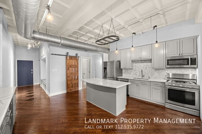 Building Photo - 1307 S Wabash Ave
