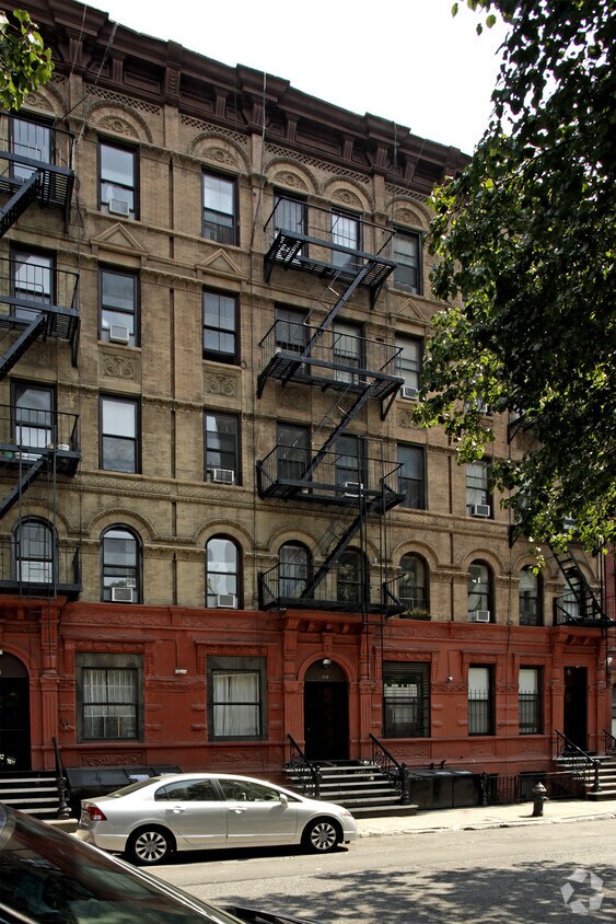 Primary Photo - 221-223 E 28th St