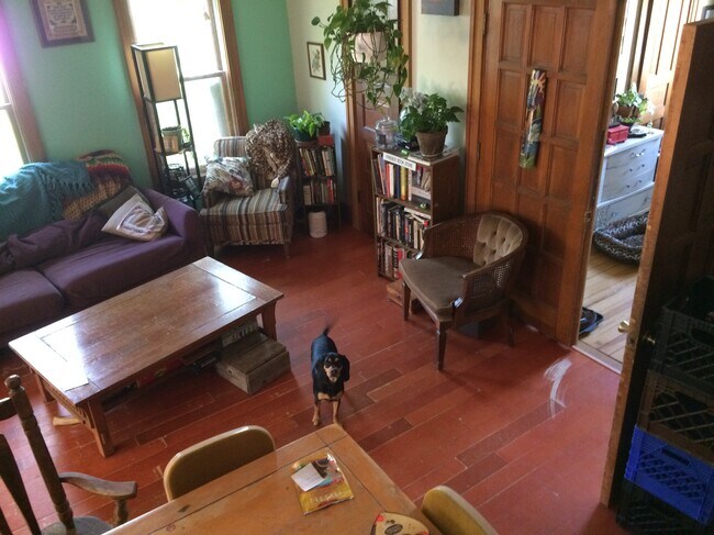 Foto del edificio - 931 Williamson St