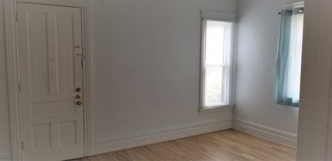 Foto del edificio - 1125 S Westnedge Ave