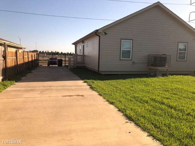 Building Photo - 3 br, 2 bath House - 6711 Morrison Rd