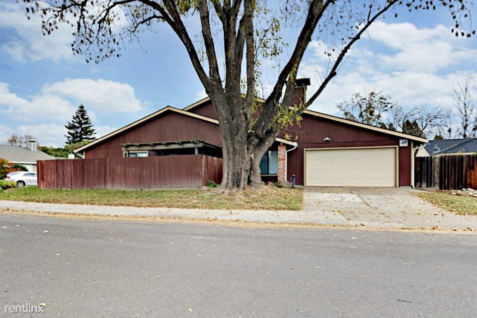 Primary Photo - 3080 Funston Dr