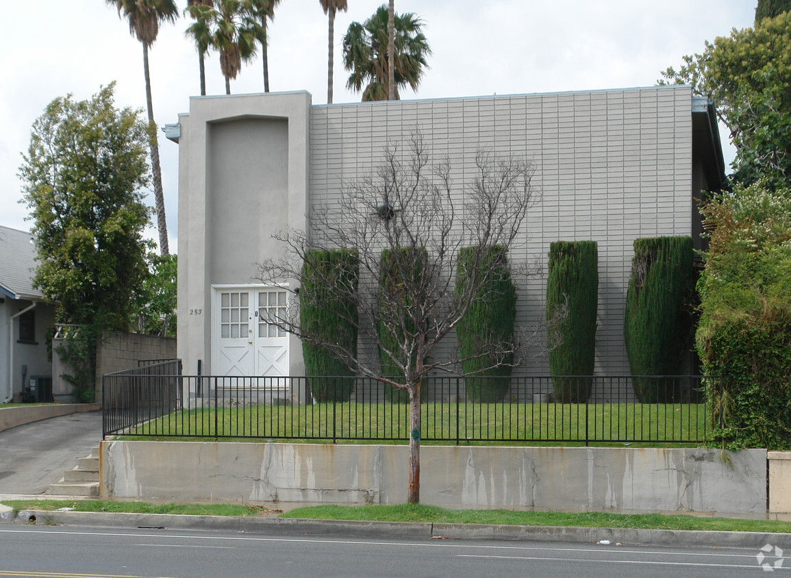 Building Photo - 253 E Glenarm St