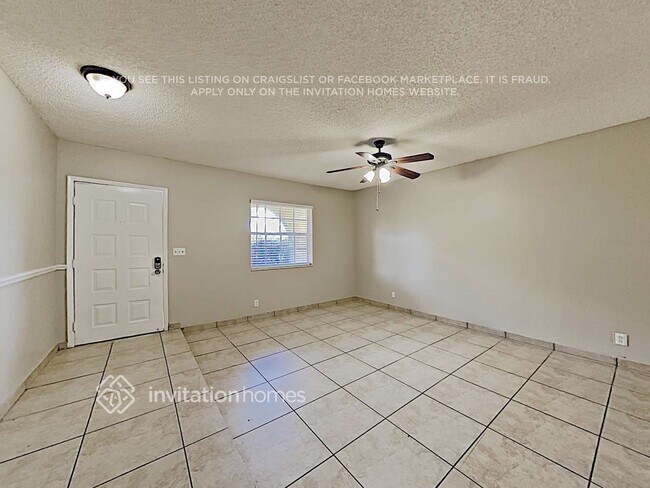 Foto del edificio - 2101 NW 108th Terrace