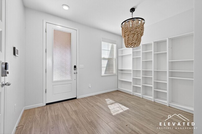 Foto del edificio - 611 Jade St