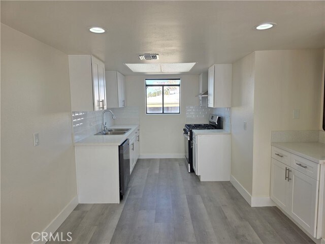 Foto del edificio - 44155 10th St W