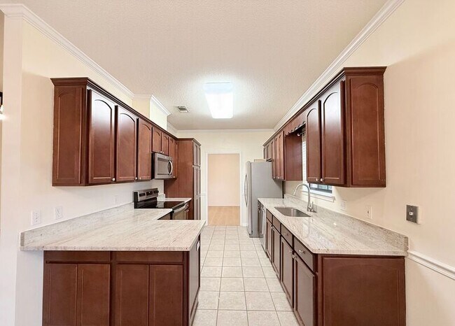 Foto del edificio - 4161 Longwood Cir