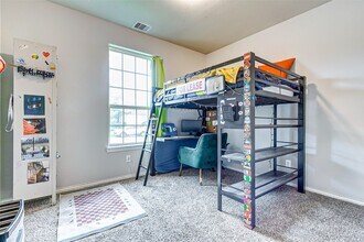 Building Photo - 7314 Saddle Tree Dr