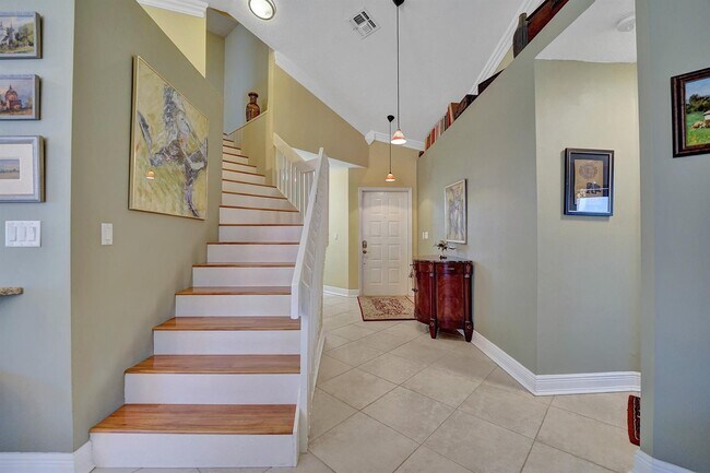 Building Photo - 2940 Myrtle Oak Cir