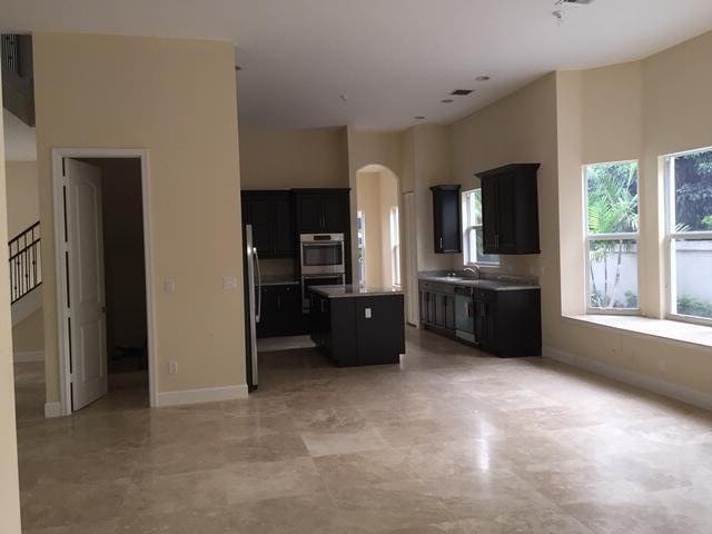 Foto del edificio - 9887 Coronado Lake Dr
