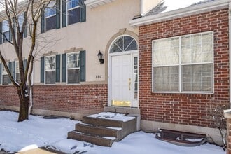 Building Photo - 1020 N 130 W