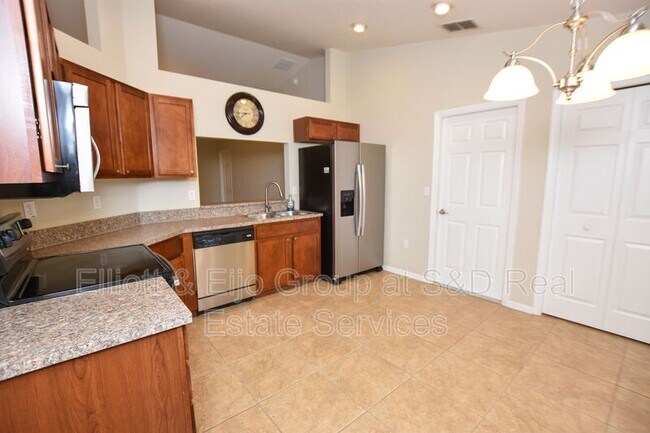 Building Photo - 912 Princeton Manor Ln