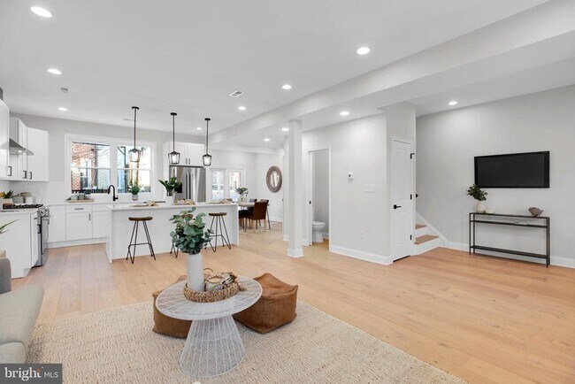 Foto del edificio - 227 S St NW
