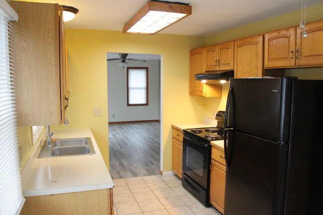 Foto del edificio - 124 Winston Dr