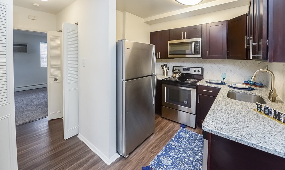 Hyde Park Apartment Homes Rentals in Bellmawr at 430 W Browning Rd Bellmawr, NJ