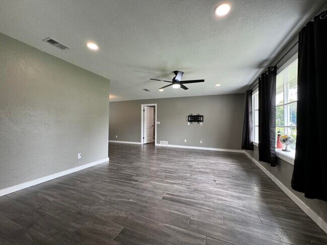 Foto del edificio - 3/2 Ormond Beach Pool Home