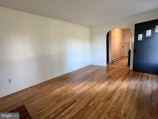 Foto del edificio - 1551 Deer Park Rd