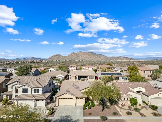 Building Photo - 2122 W Red Range Way