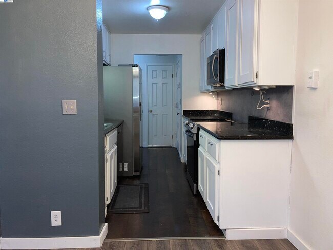 Building Photo - 21117 Gary Dr