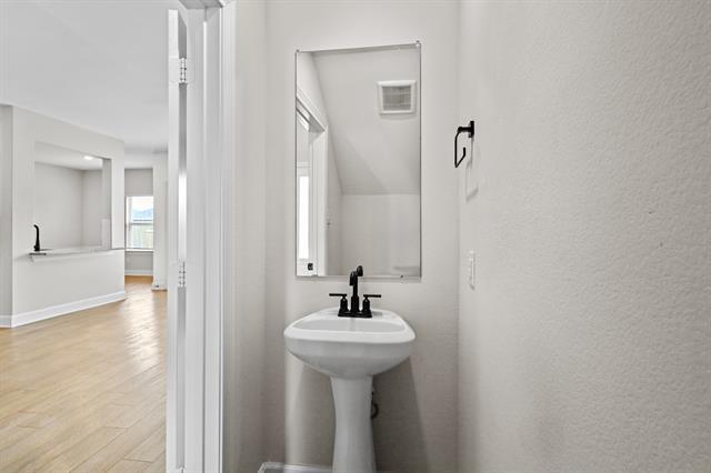 Foto del edificio - 1303 Windermere Wy