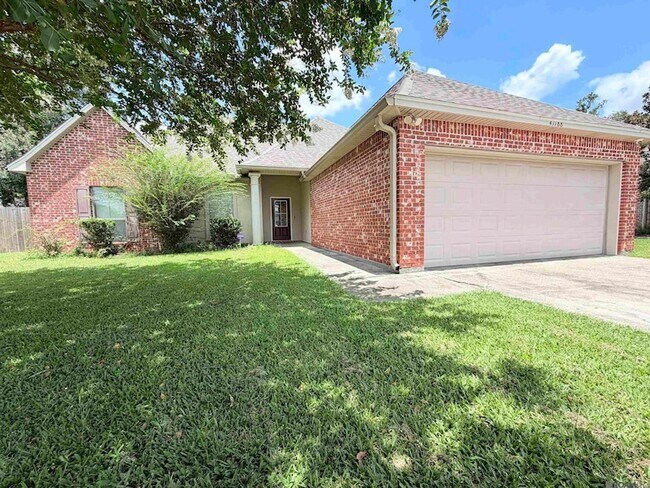 Building Photo - 41188 Lakeway Cove Ave