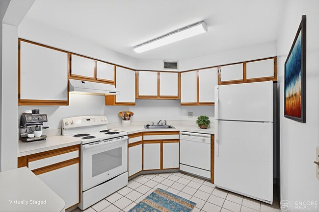 Foto del edificio - 394 Ocean Ave