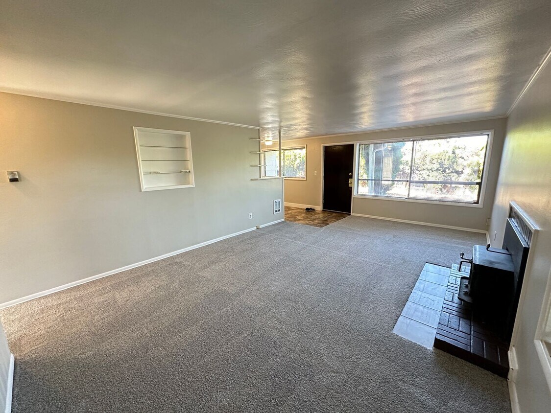 Primary Photo - Freshly Updated & Move-In Ready
