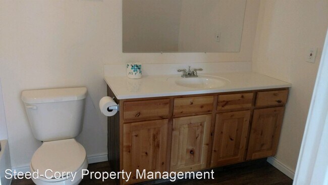 Building Photo - 3 br, 2 bath House - 303 N. 100 W. #B