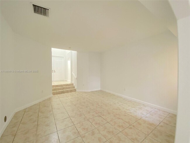 Foto del edificio - 11005 NW 87th St
