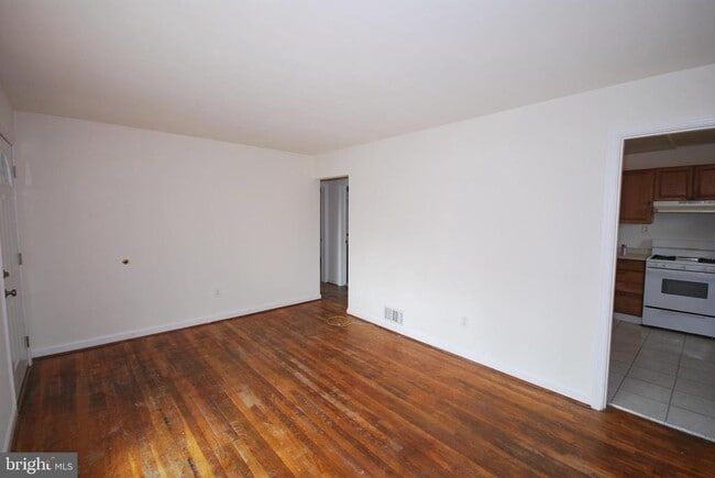 Foto del edificio - 5028 Nantucket Rd
