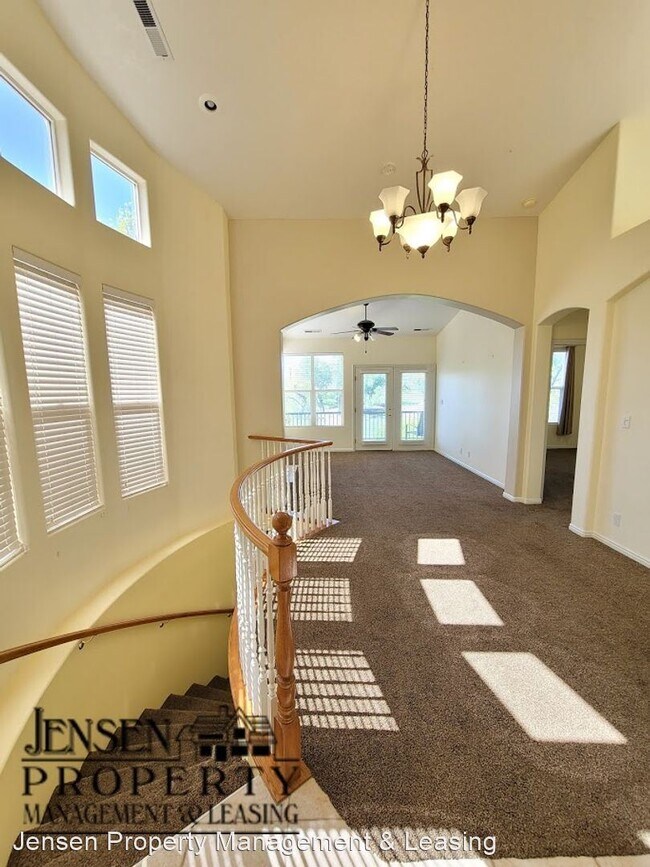 Building Photo - 3 br, 3 bath House - 229 North Turnbury Lane