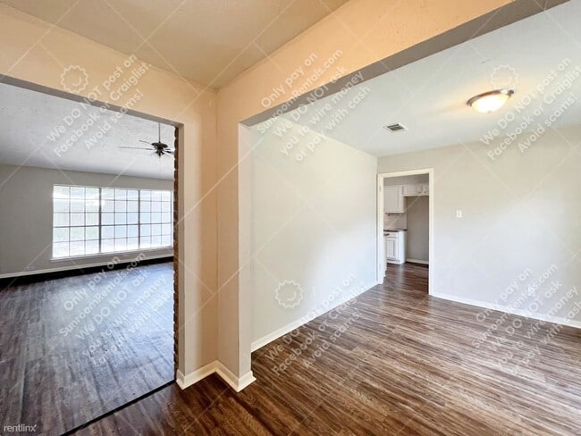 Building Photo - 3 br, 2 bath House - 15707 Lone Tree Dr