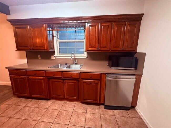 Building Photo - 3761 N Whippoorwill Ct