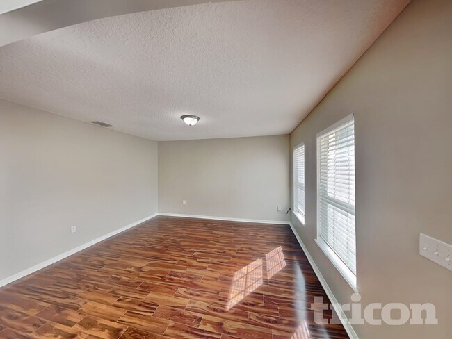 Building Photo - 76589 Longleaf Loop