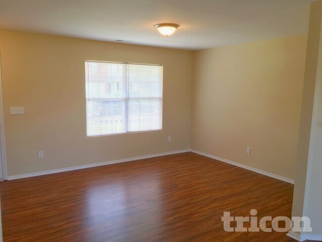Foto del edificio - 12515 Dervish Ln