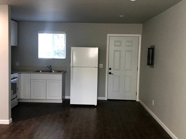 Entry - 19723 Hiawatha St