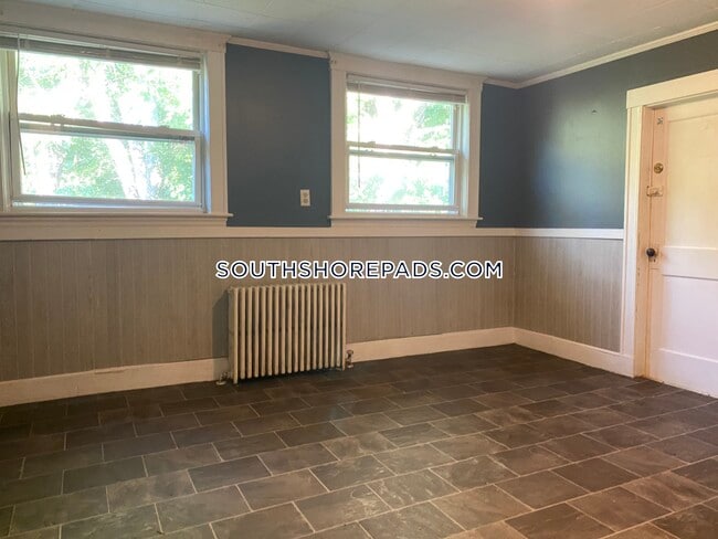 Building Photo - 121 Pilgrim Rd