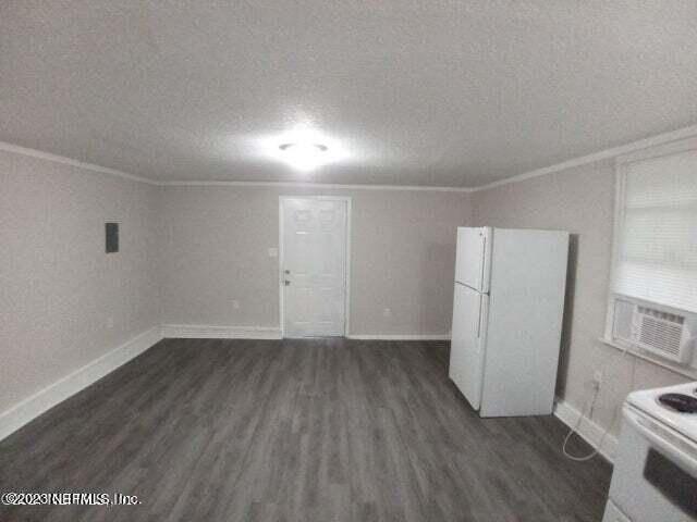 Foto del edificio - 5307 Potomac Ave