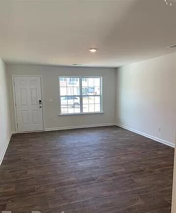 Photo - 310 Kingsford Dr House