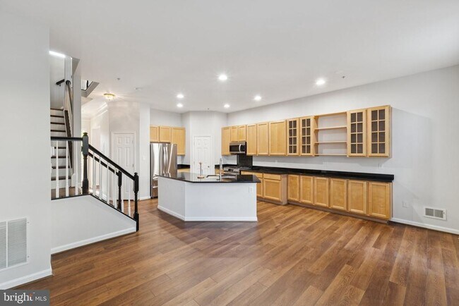 Foto del edificio - 406 Chestnut Hill St